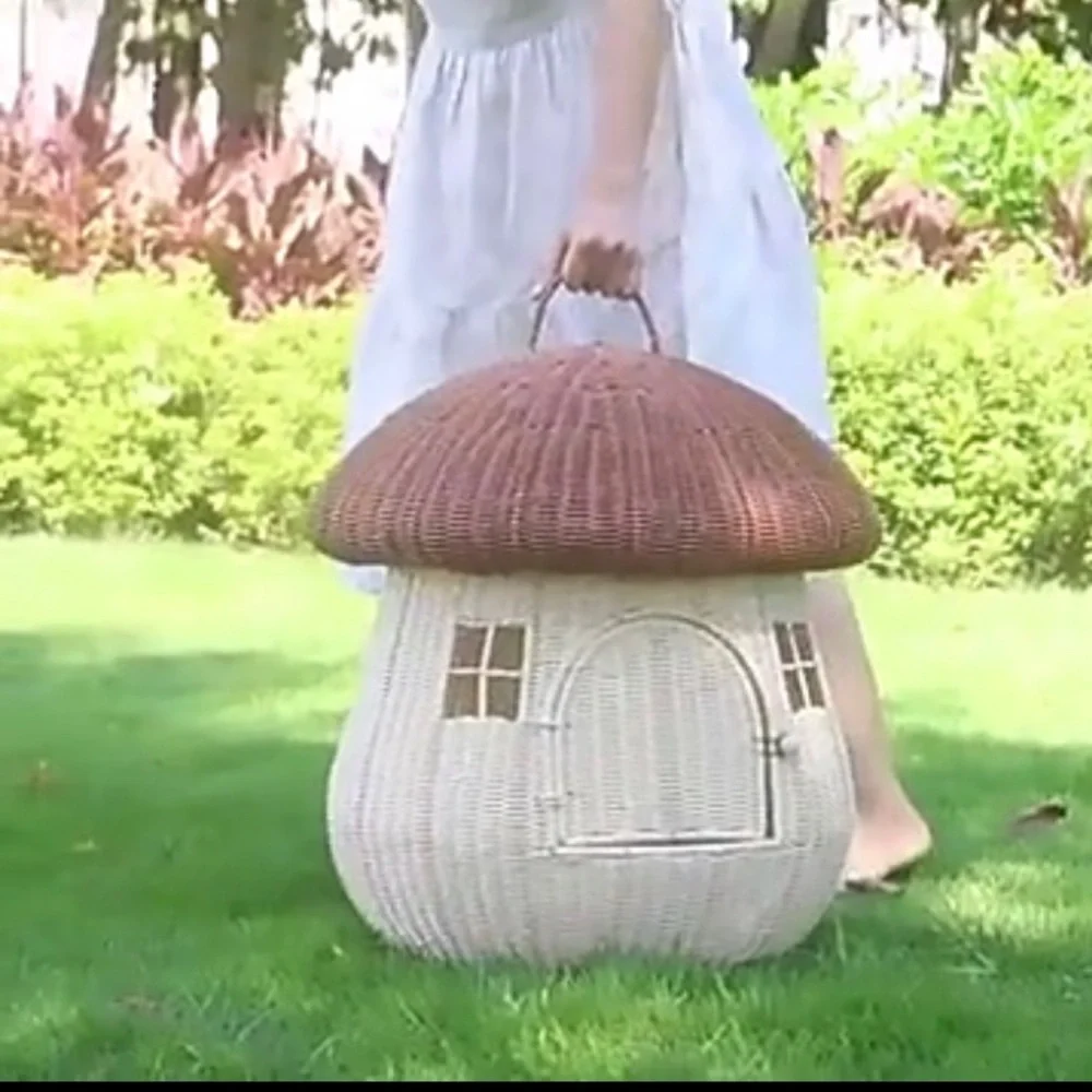 Cat nest and small dog house
